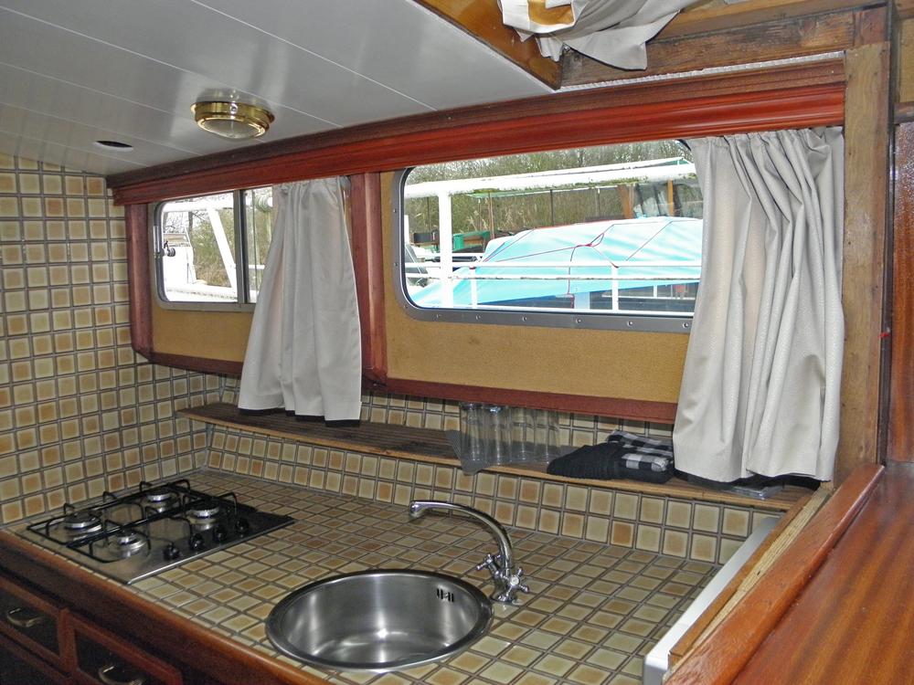 Cabin en avant, H&eacute;bergements